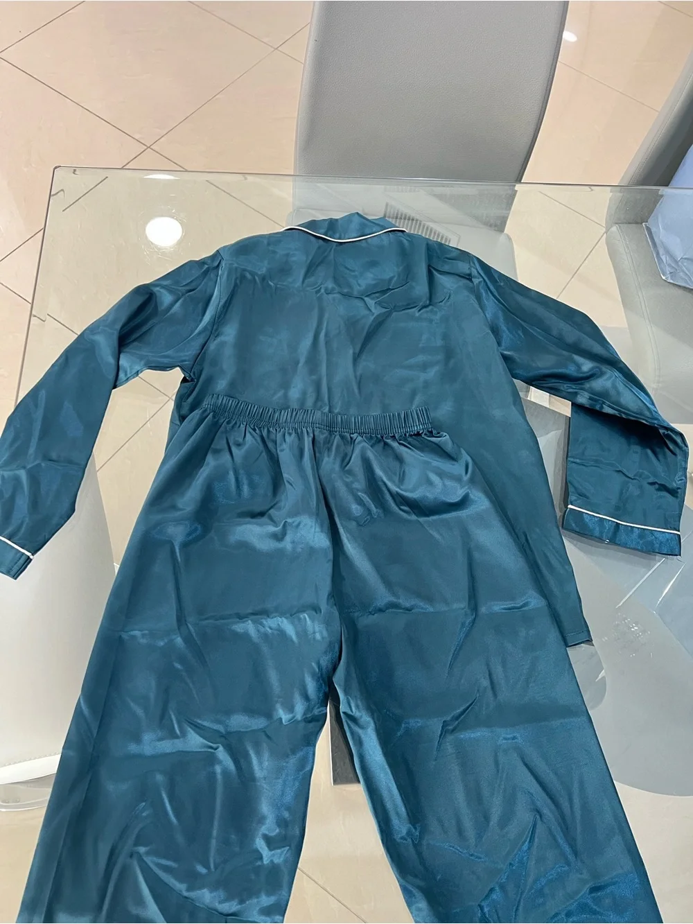 (NWT) Girls/ boys dark green silky pajamas set size 140 (10-11 years) UNISEX
